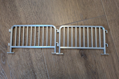 Indie Style Crowd Barrier for Wresting Action Figures (Set of 2)